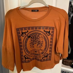 FASHION NOVA CROPPED TEE